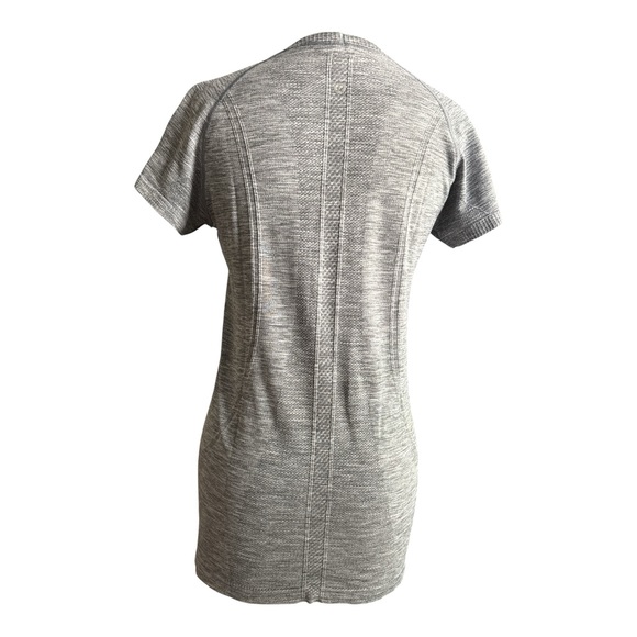 Lululemon Swiftly Tech Short Sleeve Tee Hip Length Gray Seamless‎ No Size Tag *6 - Picture 9 of 12